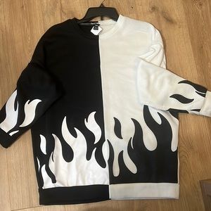 SHEIN Mens/Unisex Flame Medium Crew Neck
